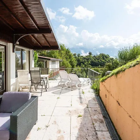 Luxury Bungalow In With Shared Pool Tignale