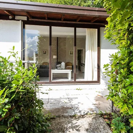 Luxury Bungalow In With Shared Pool *